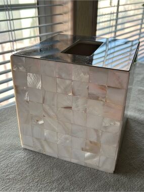 Vintage Mosaic Mother of Pearl Inlay Tissue Box Cover Holder